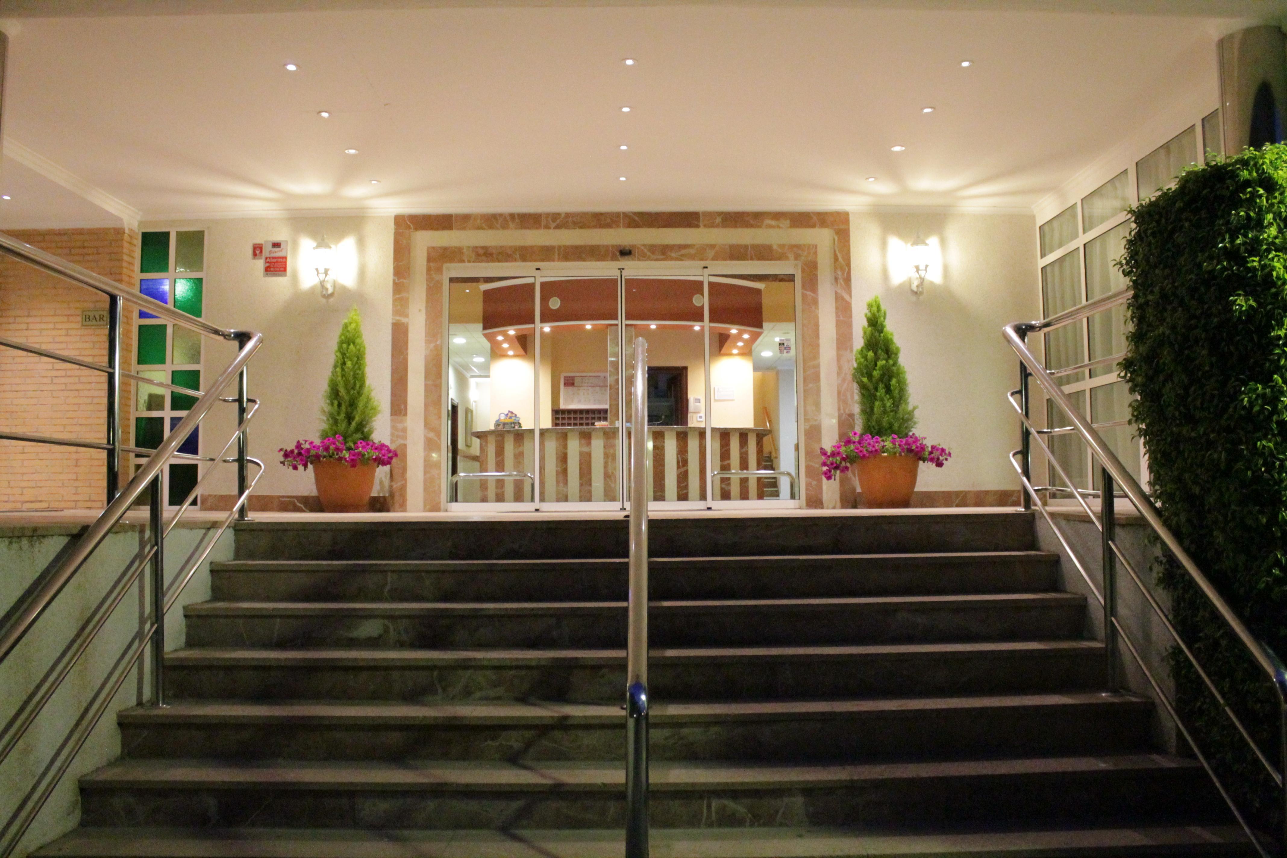 Hotel Gran Playa ซานตาโปลา ภายนอก รูปภาพ